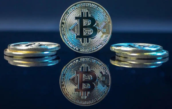 币圈大佬用什么炒币app 十大炒币app下载最新合集-第1张图片-binance下载